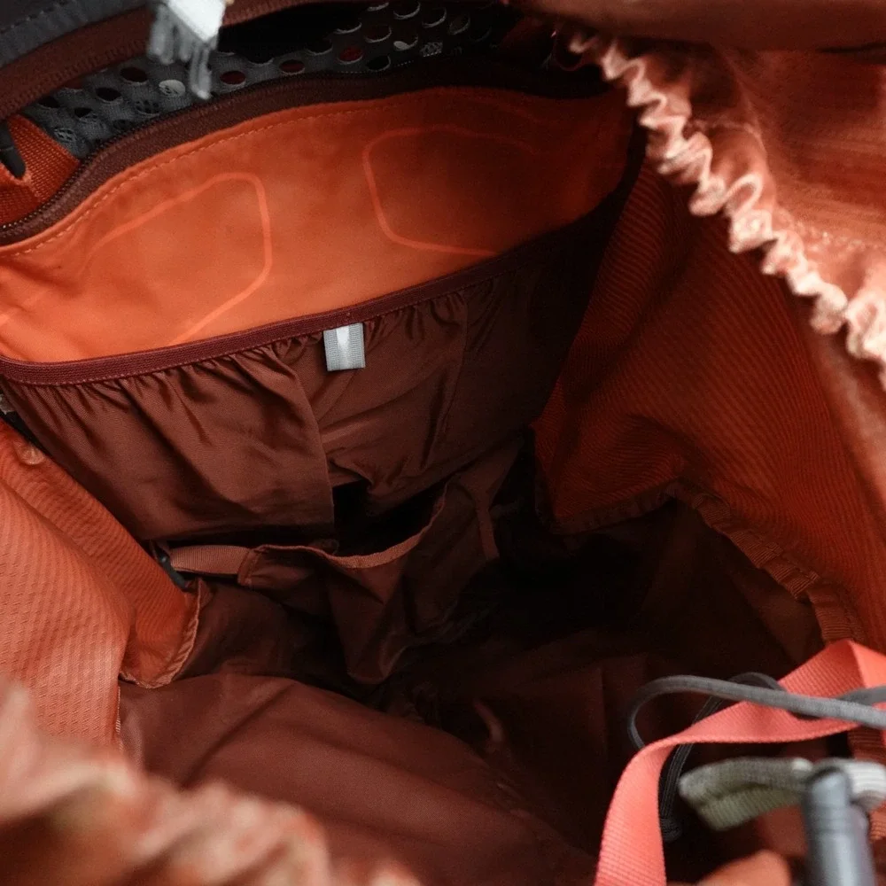 Osprey Atmos AG 65 Backpack Orange Large 65L Anti Gravity Hiking Rain Cover